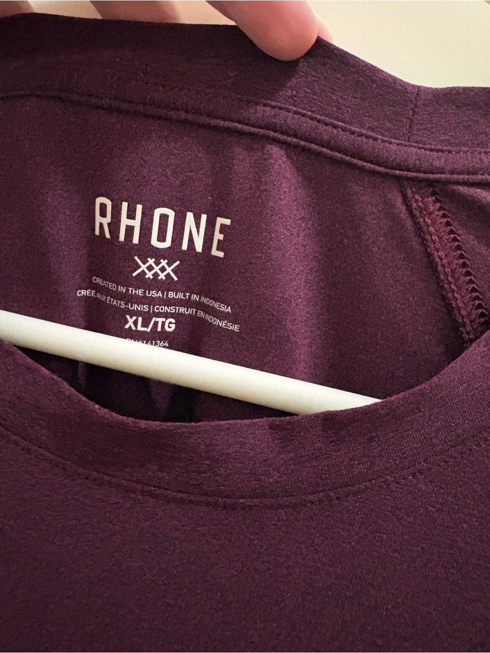 Rhone Reign Long Sleeve Training Shirt Burgundy Maroon Mens XL Performance - Picture 3 of 5